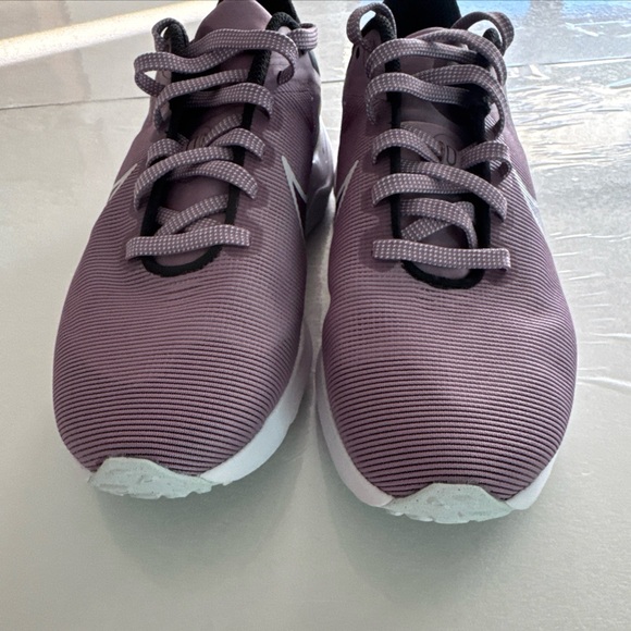 Nike Women Downshifter 12 Running Shoes Purple White Size 7  DD9294-500 - Picture 4 of 7